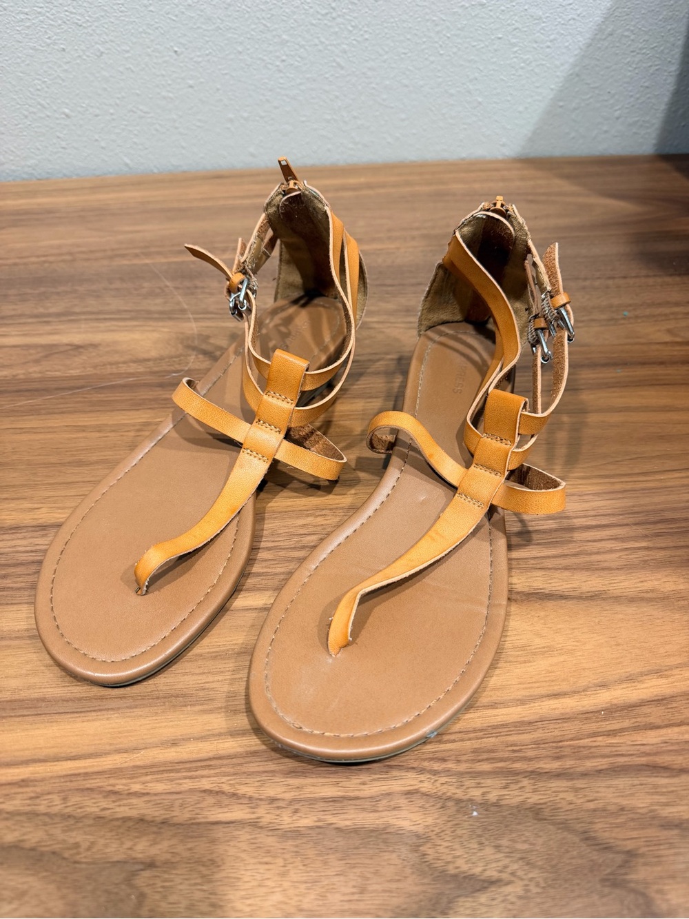 Express Tan Strappy Toe-Loop Sandals